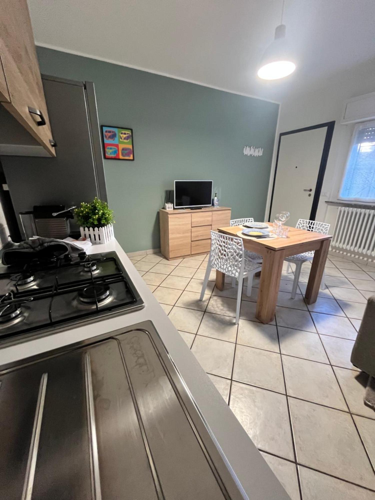 Appartamento In Villa Nico'S Home ガッララーテ エクステリア 写真